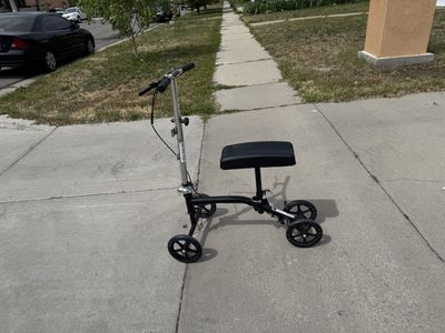 MEDLINE SCOOTER WITH CAPACITY 300 LBS