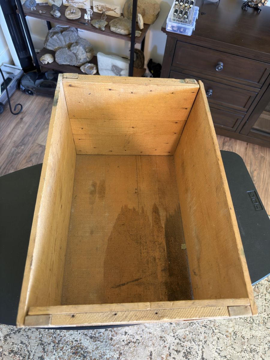 Main image 4