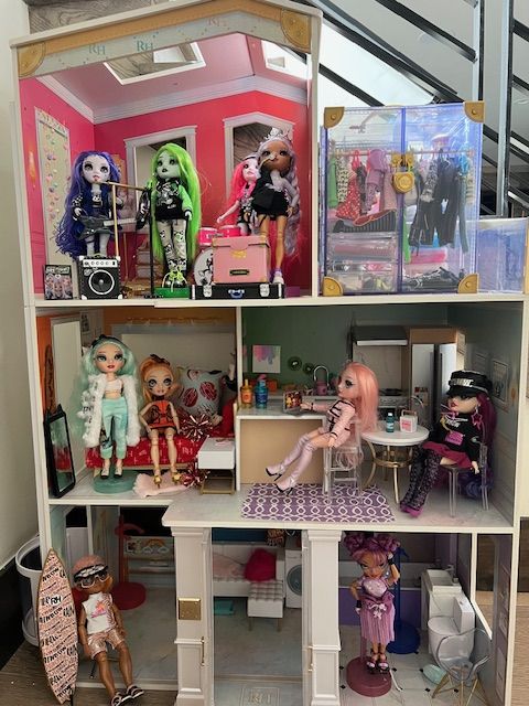 Ultimate Rainbow High Dollhouse Toy Play set