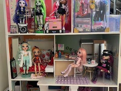 Ultimate Rainbow High Dollhouse Toy Play set