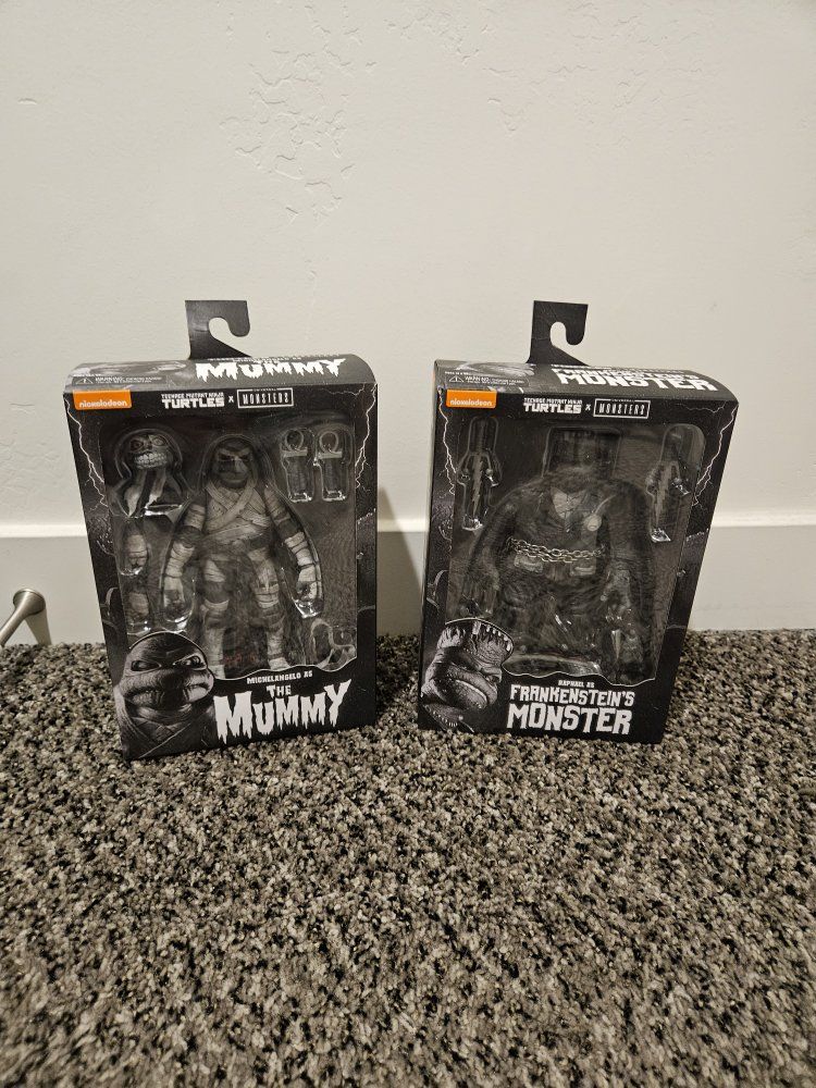 NECA TMNT Universal Monsters Ninja Turtles Set