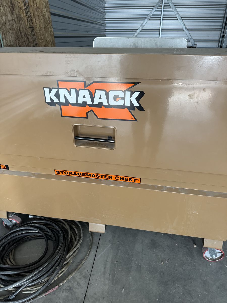 Knaack 90 Tool Box
