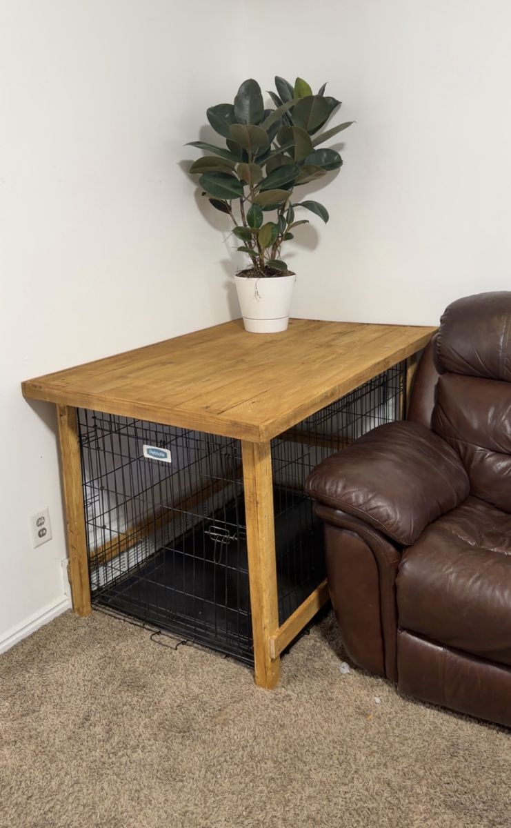Dog kennel & Table
