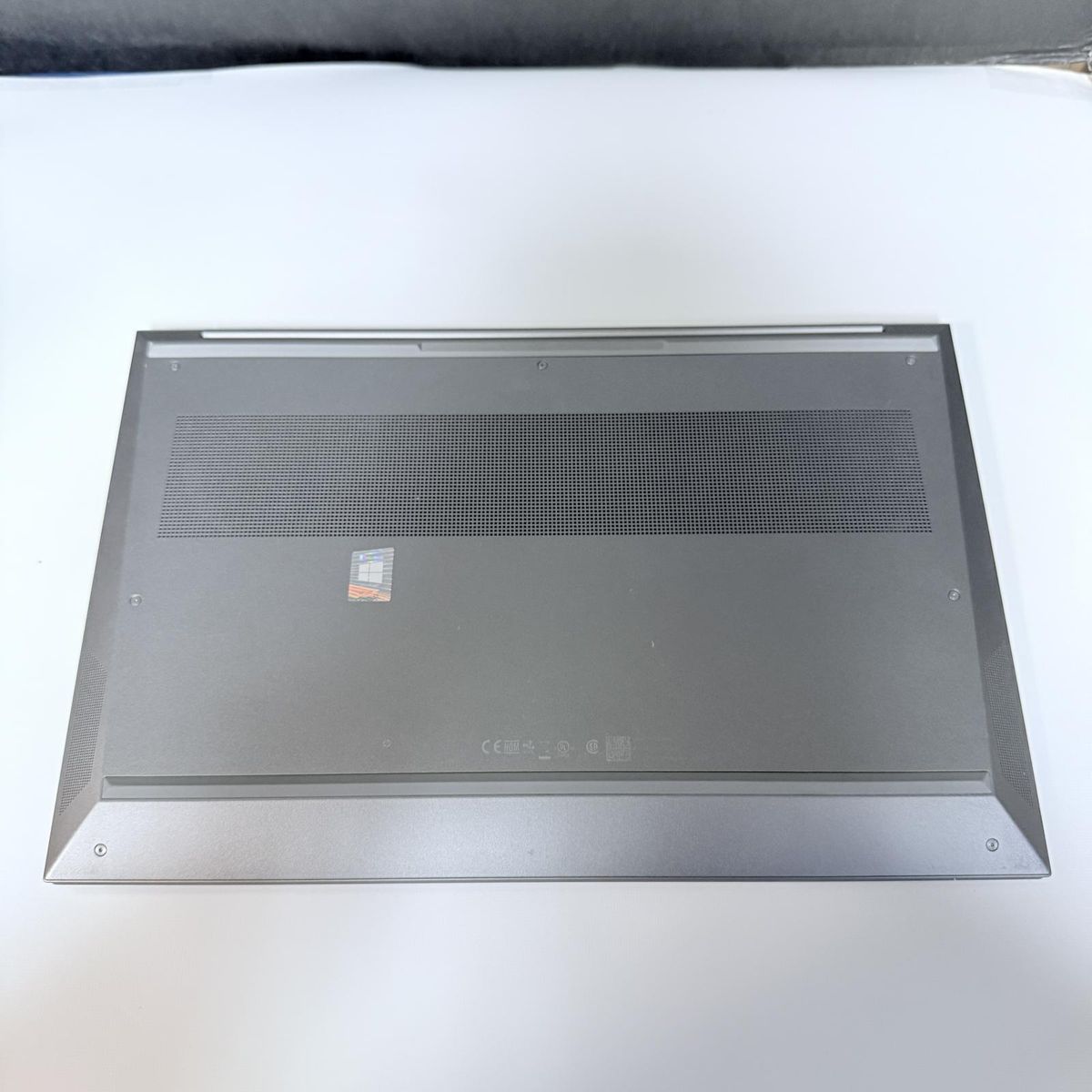Main image 7