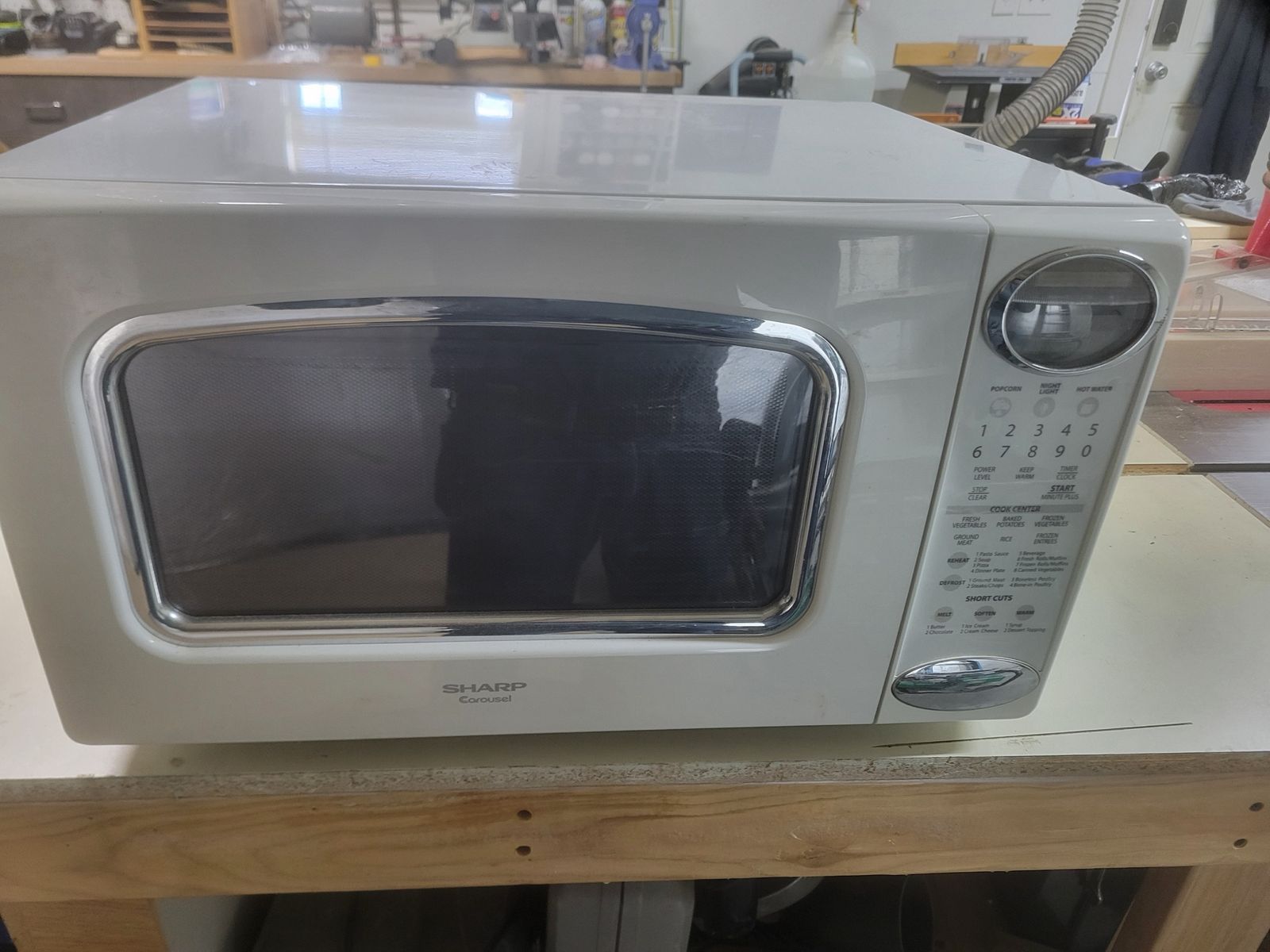 Sharp Carousel White Countertop Microwave