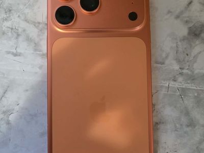 Apple iPhone 17 Pro Max 256GB Peach, 100% Battery, 138 Cycles