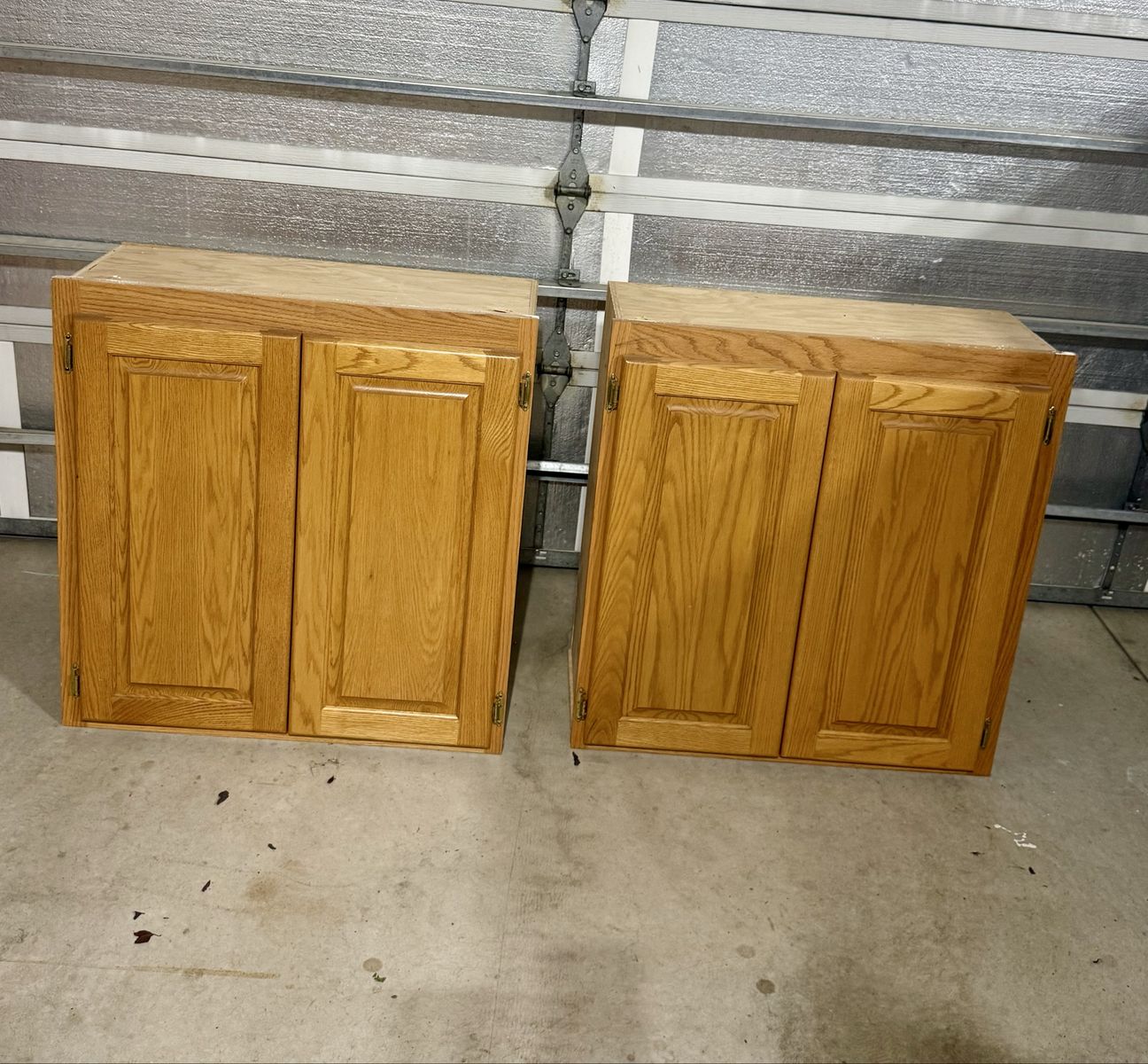 Set of Two Oak Wood Kitchen Wall Cabinets with Double Doors