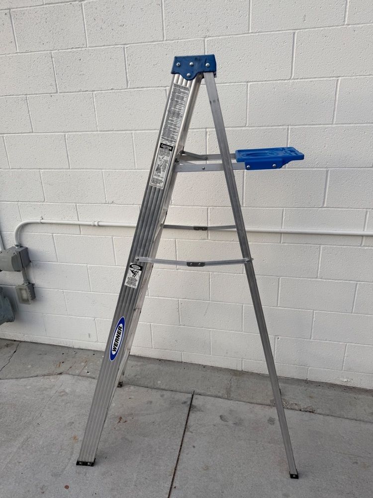 WERNER 6 FEET STEP LADDER 114853