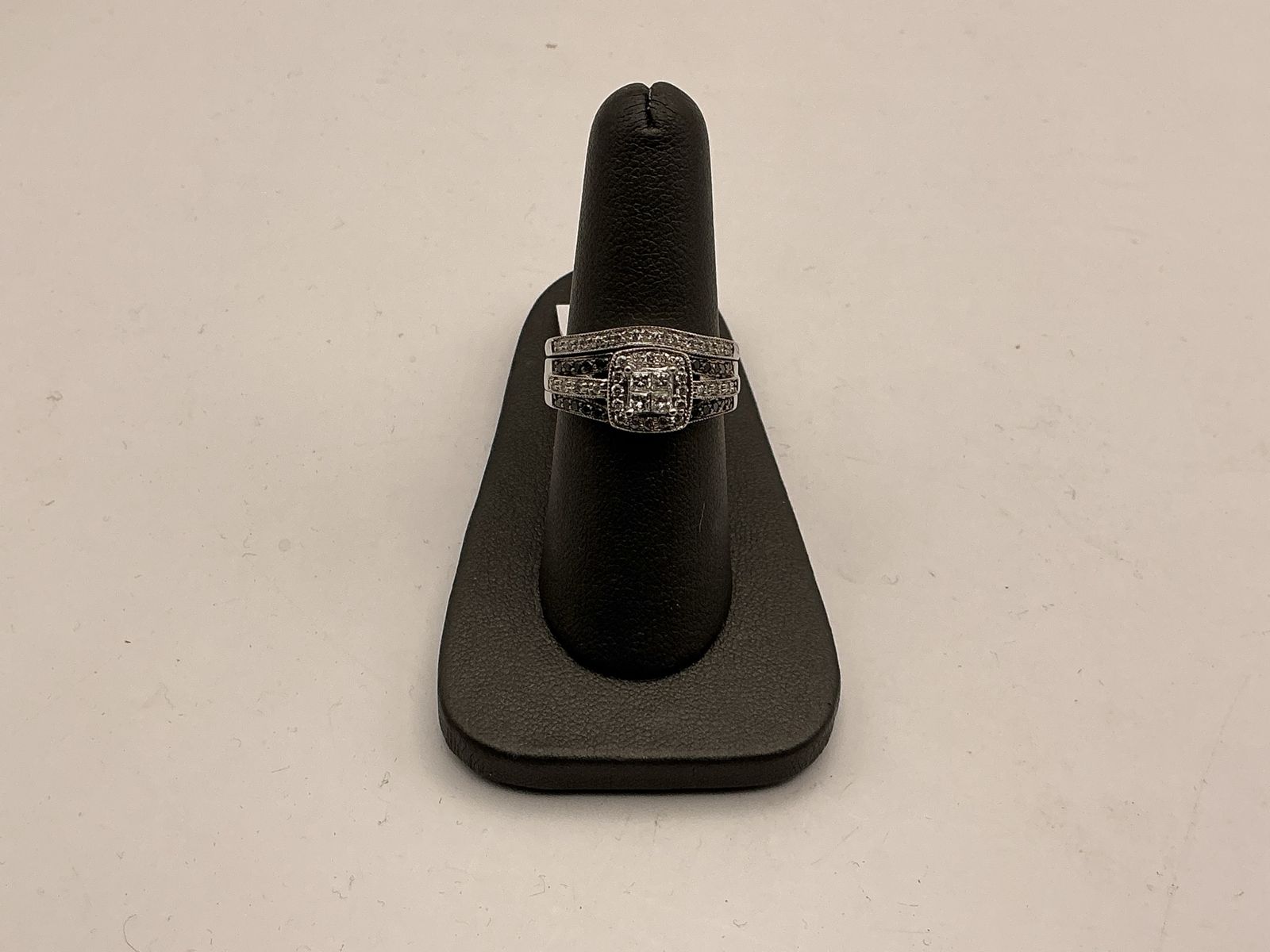 Ladies Princess Cut Diamond  White Gold Ring 14KW
