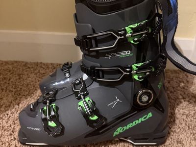 Nordica Speedmachine 120 Ski Boots – Size 28.5 – Excellent Condition