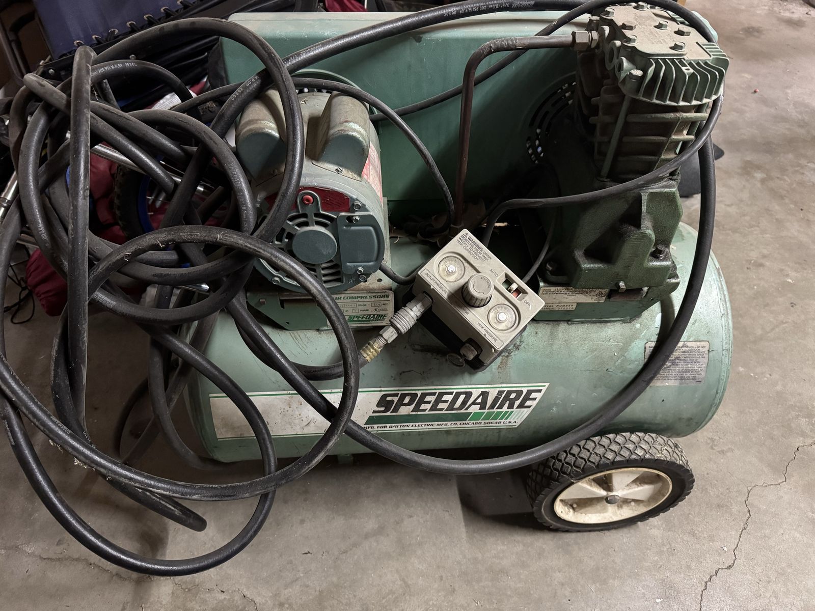 Speedaire Portable Air Compressor - working condition