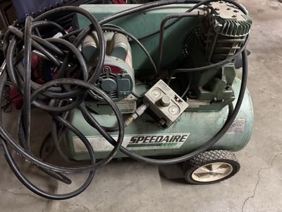 Speedaire Portable Air Compressor - working condition
