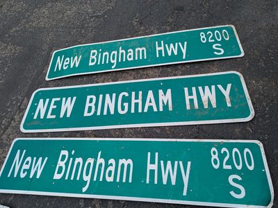 LARGE UTAH HIGHWAY SIGNS (decommissioned)