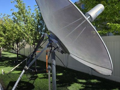 8 feet diameter perforated Aluminum C-Band Satellite Dish with LNB and Mounting Pole