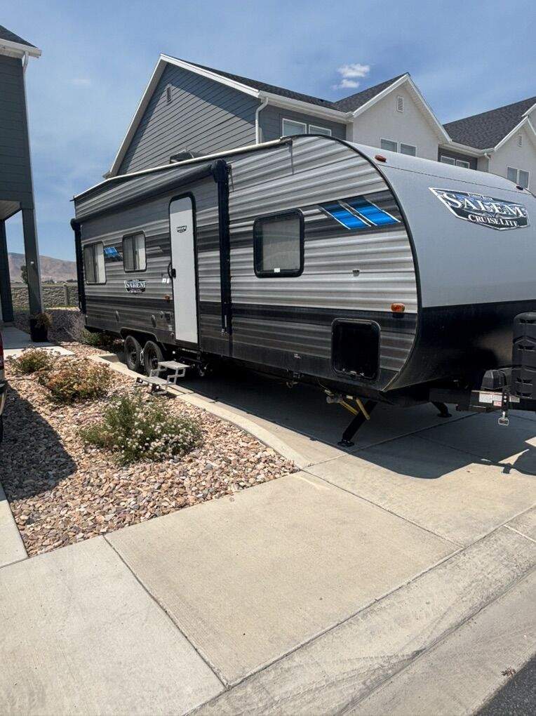 2022 Salem Cruise Lite