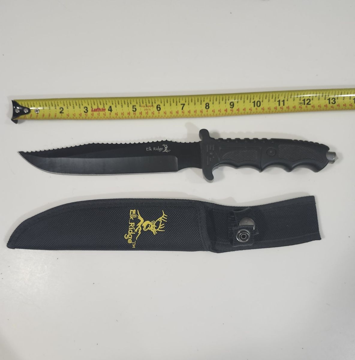 Fixed Blade Knives w/ Sheath