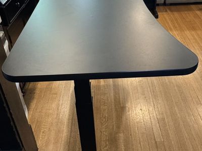 Motorized Adjustable Hight Desk