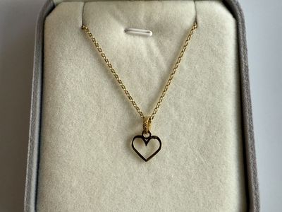 18 K Gold Heart Necklace
