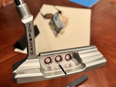 Scotty Cameron Special Select Newport 2