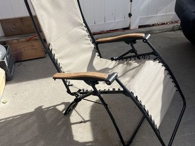Outdoor Zero Gravity Reclining Lounge Chair with Beige Fabric and Wood-Look Armrests