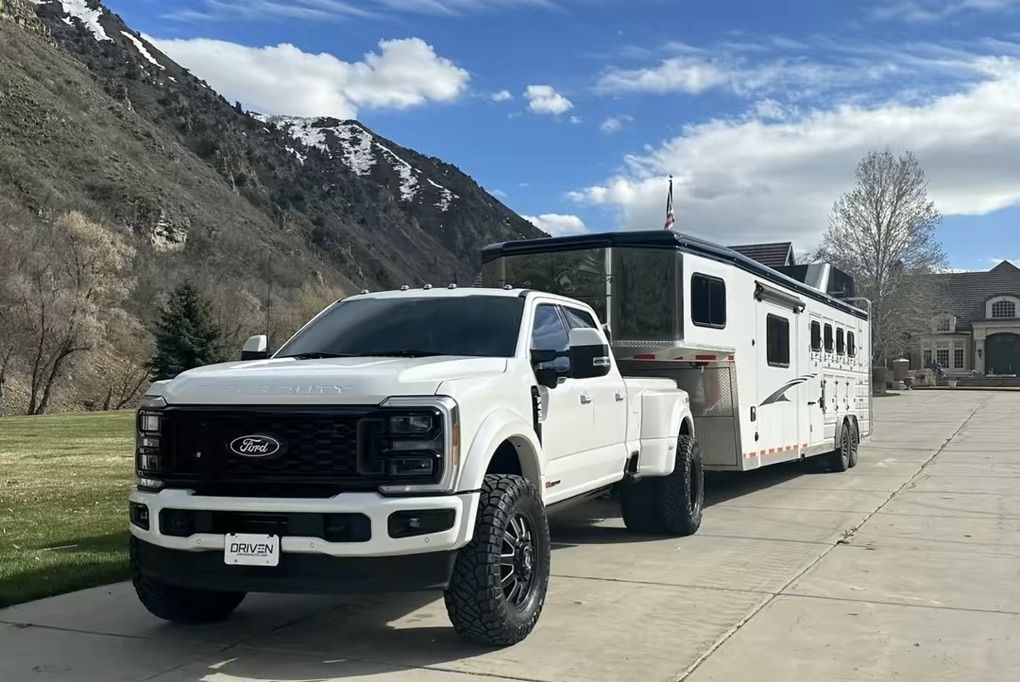 ISO HORSE AND TRAILER BOARDING!