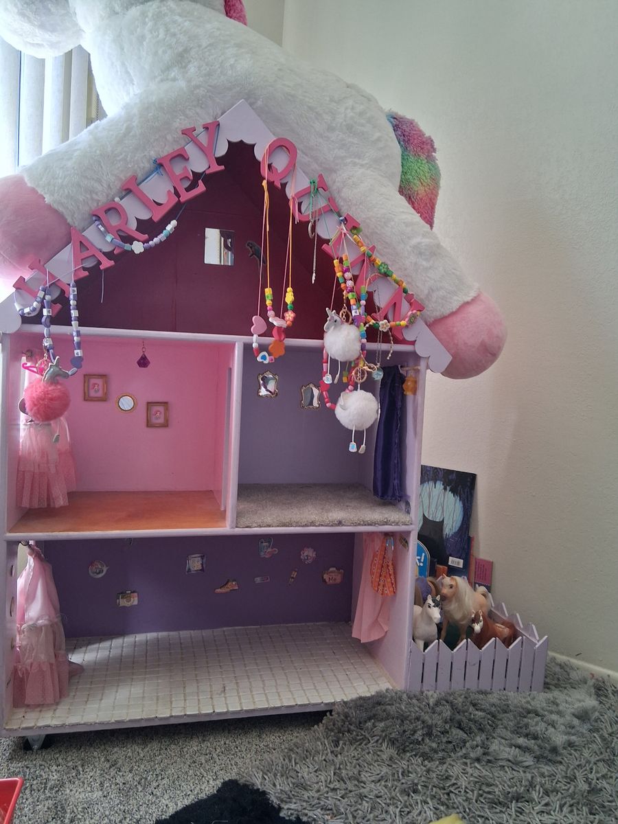 Doll house