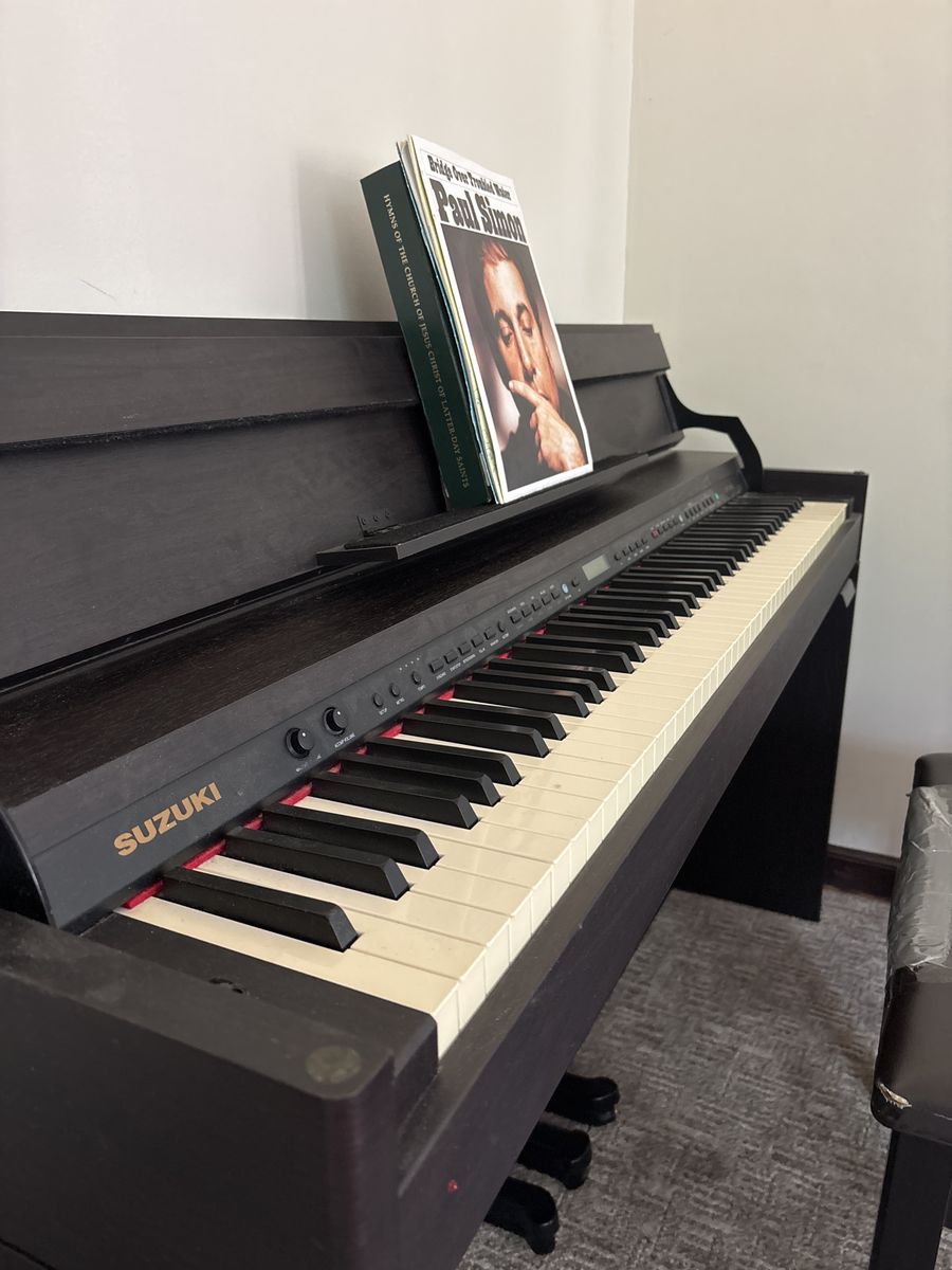 Suzuki Digital Piano with 88 Weighted Keys and Pedals - Dark Wood Finish