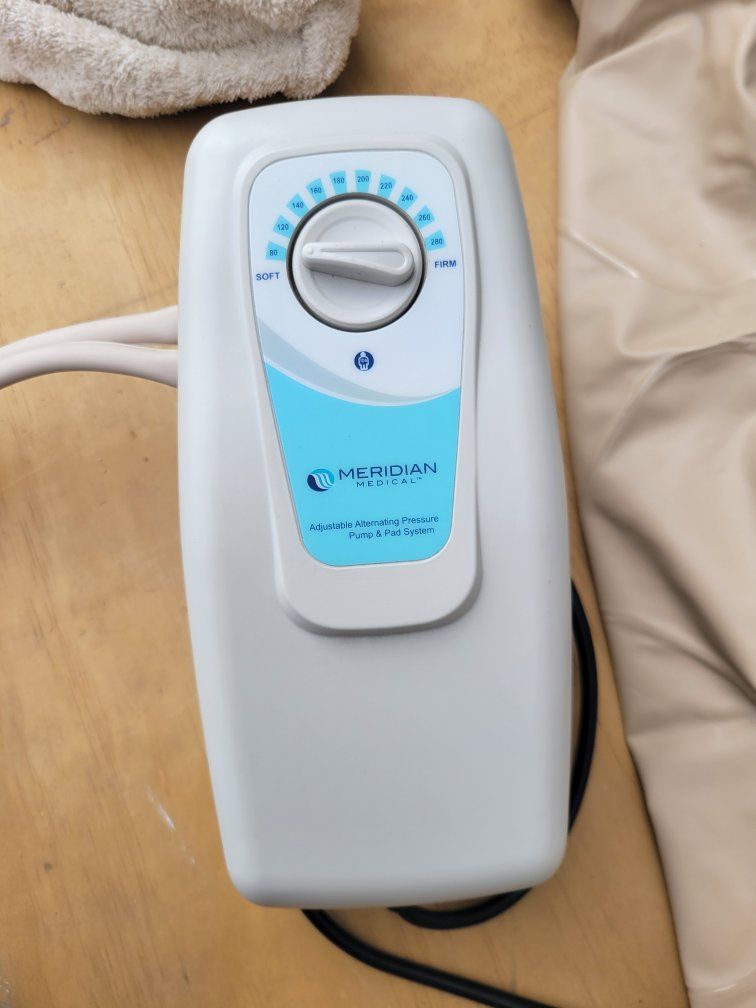 Meridian Medicals Alternating Pressure Pump & Pad System | SableAir 7 APP2 | Adjustable | Beige