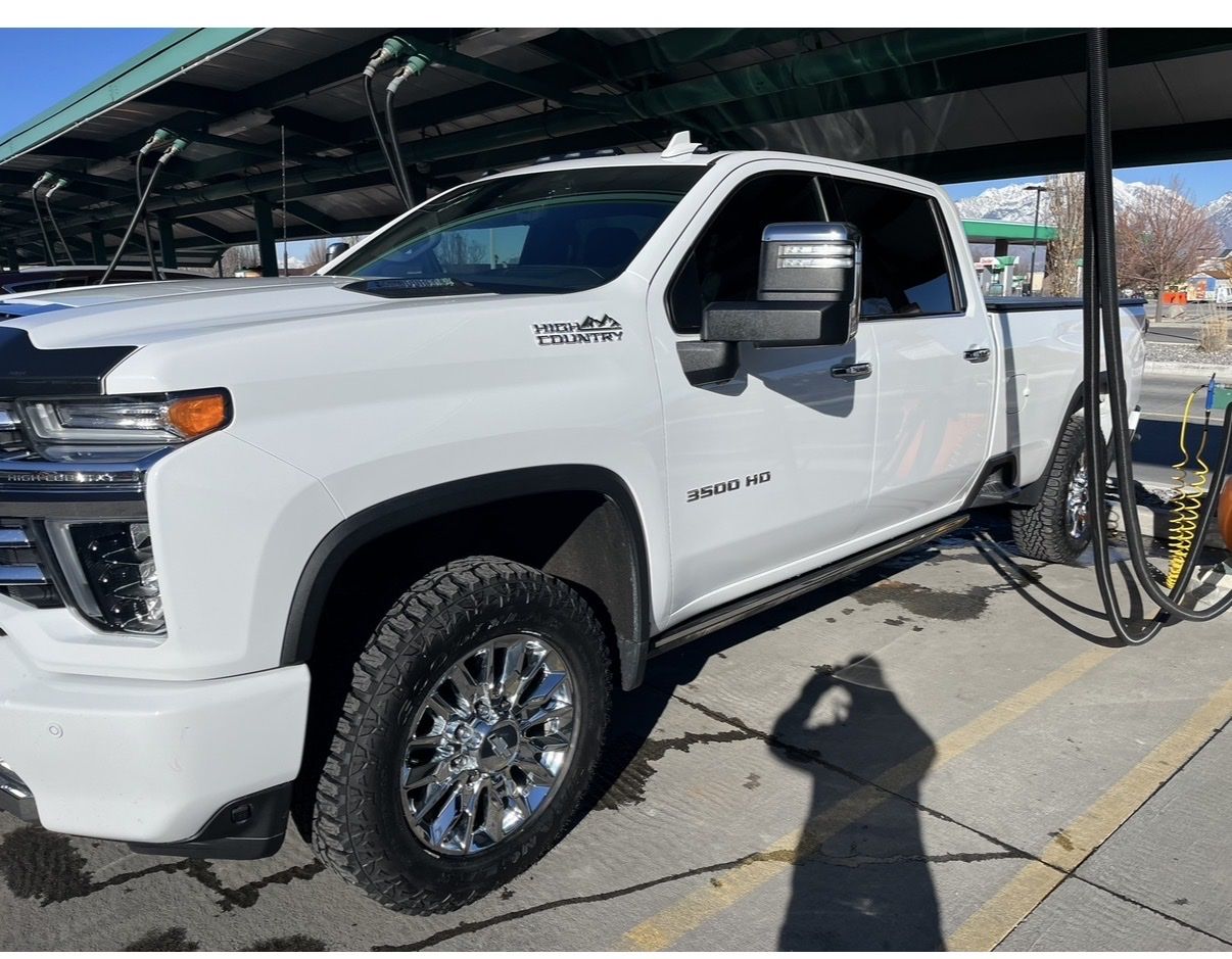 2022 Chevrolet Silverado 3500HD High Country