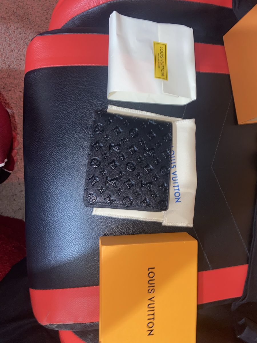 Men’s Louis Vuitton wallet