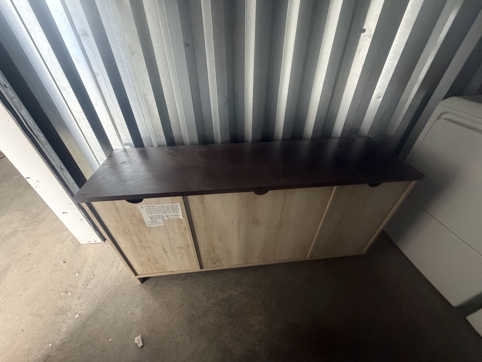 Main image 3