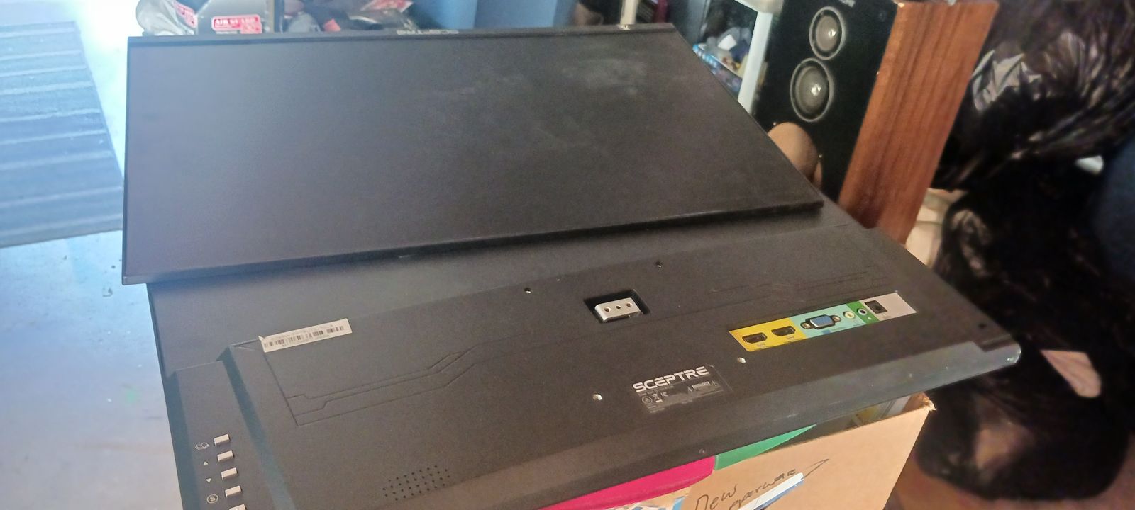 2 Sceptre monitors 75hz