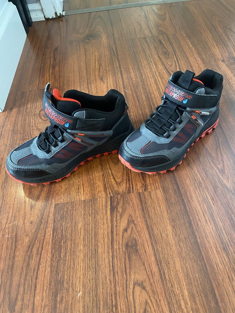 Boys water boots