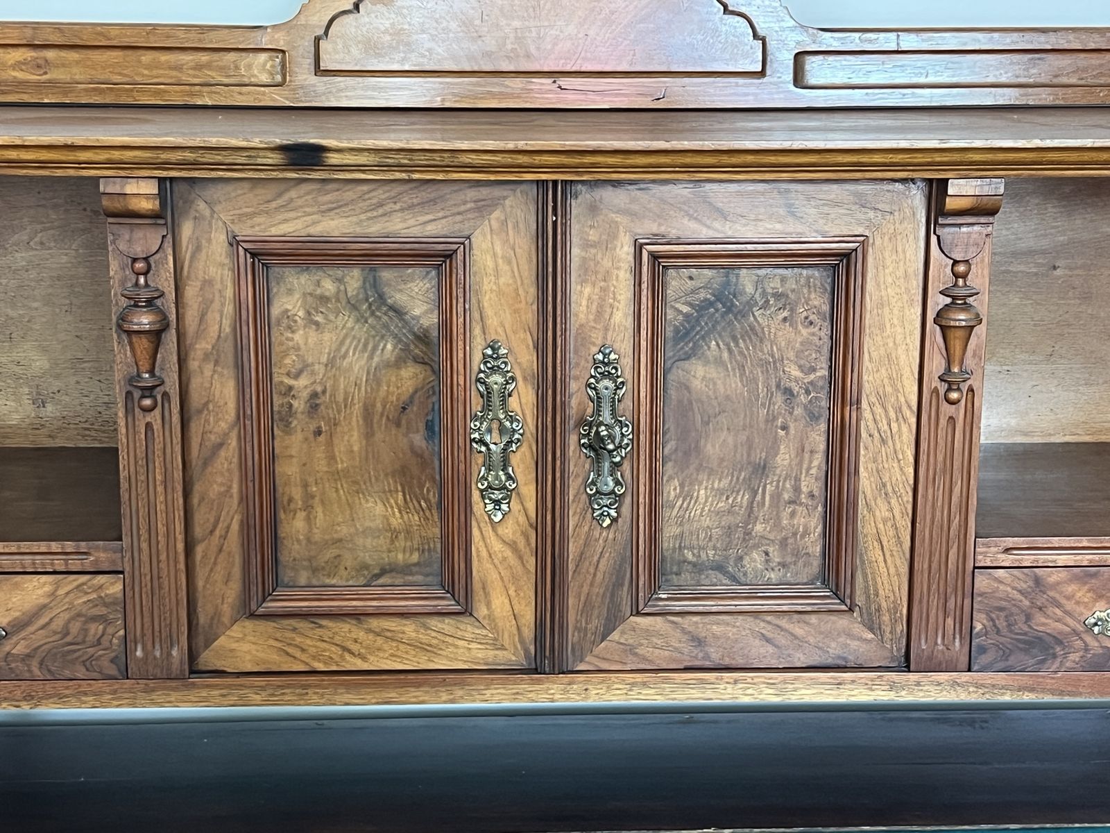 Main image 2