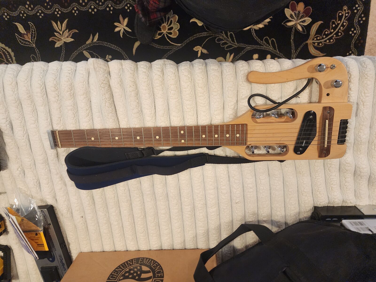 THE TRAVELER GUITAR Made in the USA