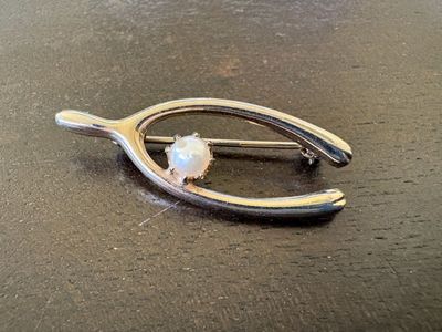 Vintage Gold Tone Wishbone Pin W/ Pearl