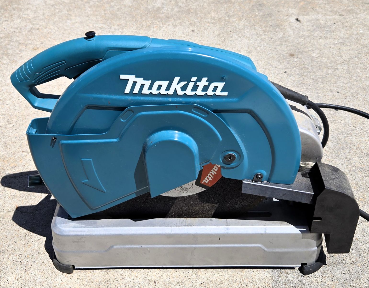 Makita 15A 14 in. Corded Cut-Off Saw