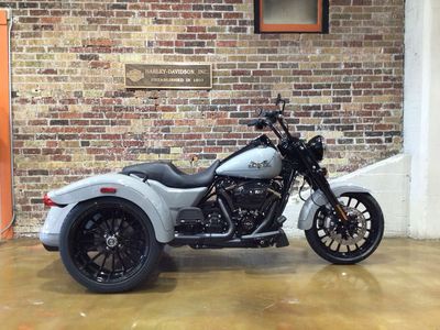 2024 HARLEY-DAVIDSON FREEWHEELER FLRT