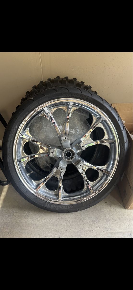 Harley Touring 21” wheel and fender 