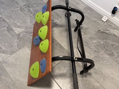 Climbing Wall Pull Up Bar
