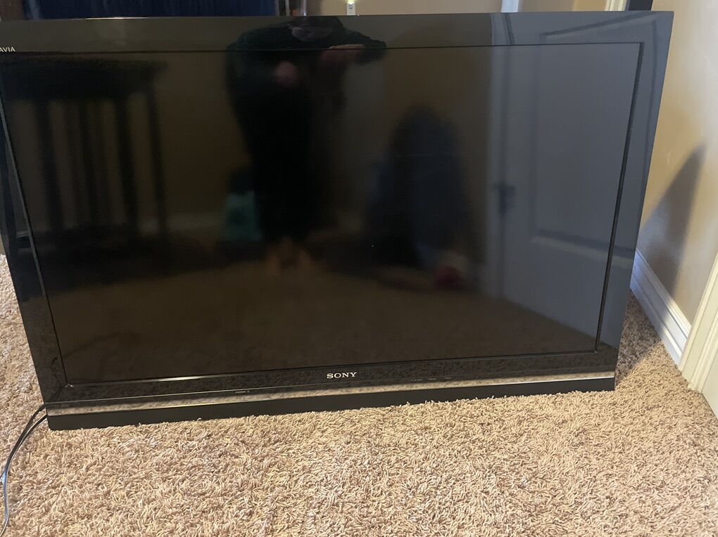 47 Inch Sony TV