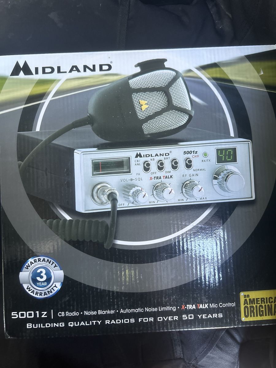 Midland 5001z CB Radio with X-Tra Talk Mic Control