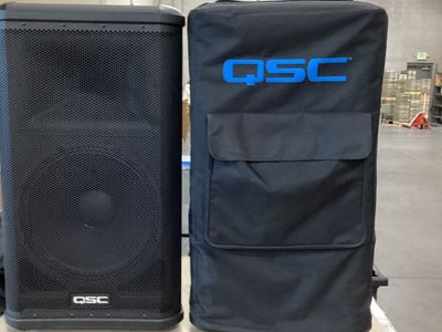 QSC power speakers set of 2 15 inch
