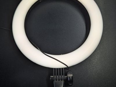 UNBRANDED 10 INCH LED RING LIGHT USB POWERED BLACK