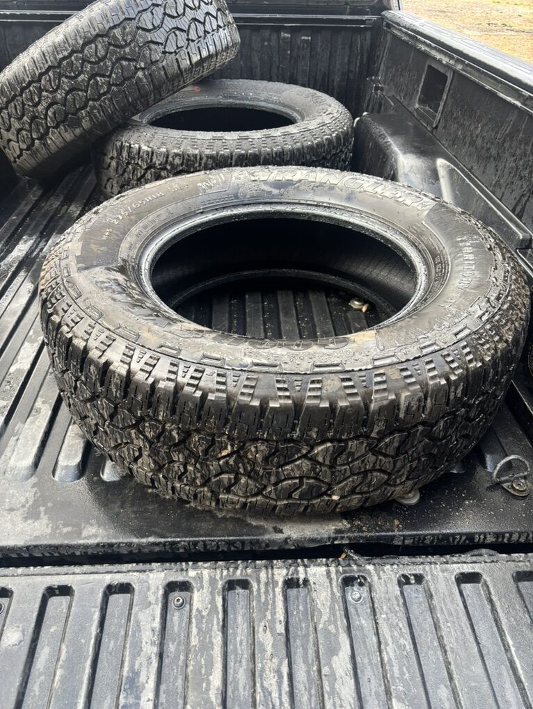 Good Year 275 65 R18