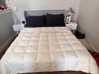 Queen bed, mid- century modern