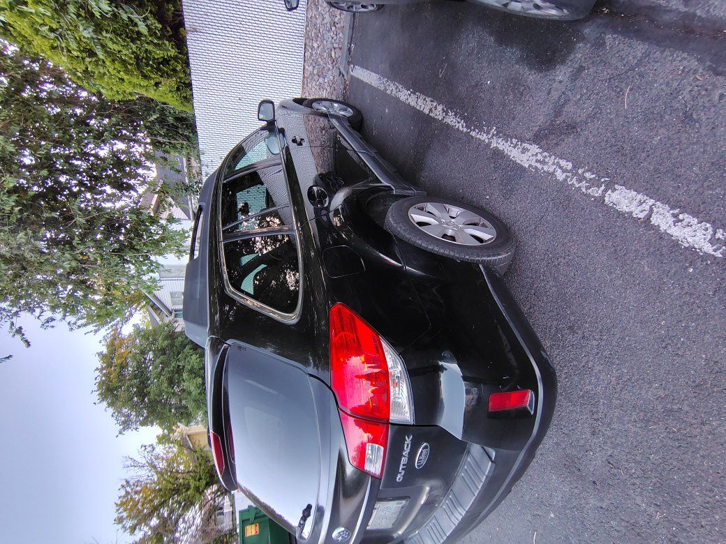 Main image 3