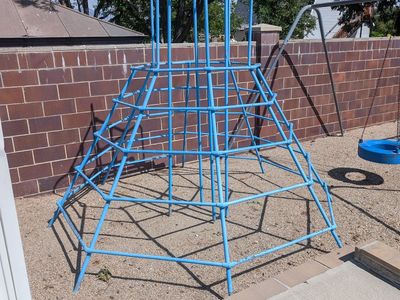 monkey bars play set