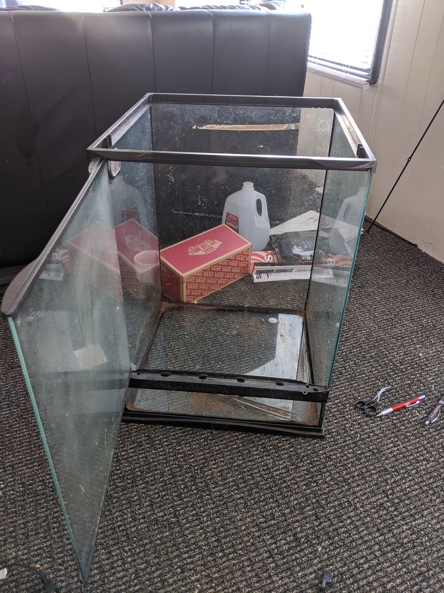ZOOMED TANK