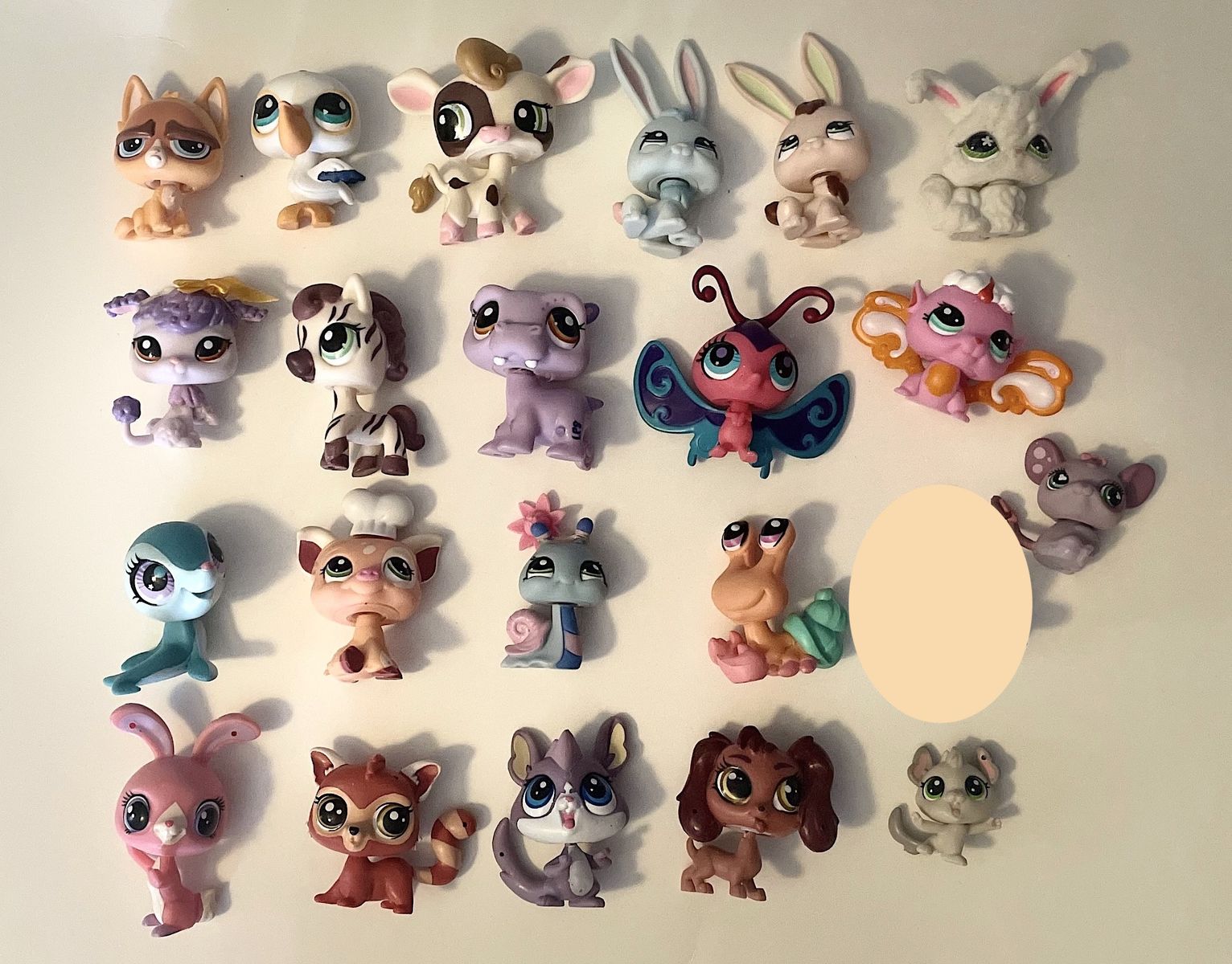 Collectible Littlest Pet Shop figurines - Lot of 21, Authentic